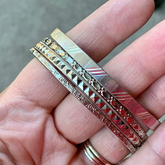 Assorted bangles, metal bracelets, silver - Picture 11 of 11